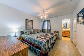 House, Multiple Beds, Patio, City View (Unit 204) - North Street Escape (Ruidoso)