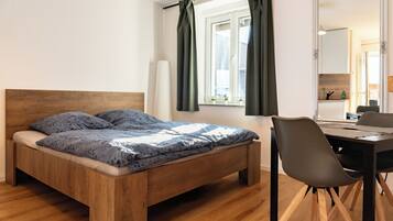 1 bedroom, WiFi, bed sheets