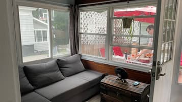 Smart TV, video games, computer monitors