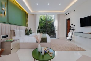 In-room safe, blackout drapes, iron/ironing board, free WiFi - Orbit88 Hotel by AMR (Kandy)