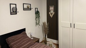 1 soverom, strykejern/-brett, wi-fi og sengetøy
