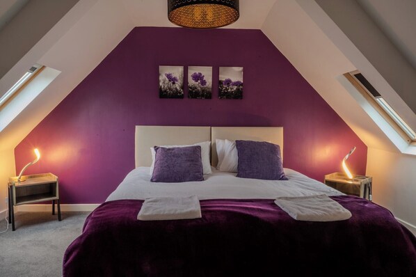 Maison | 4 chambres, fer et planche à repasser, accès au Wi-Fi (inclus)