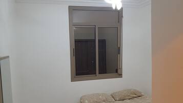 2 soverom, strykejern/-brett, wi-fi (inkludert) og sengetøy