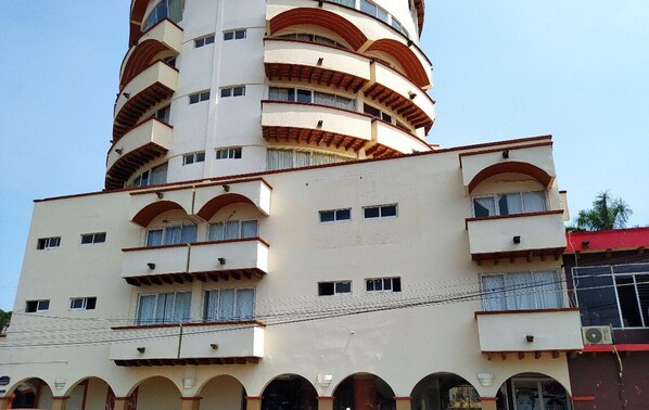 Front of property - Gran Santiago Plaza (Santiago Tuxtla)