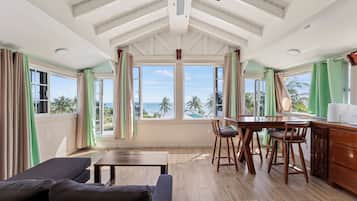 2 chambres, coffres-forts dans les chambres, Wi-Fi gratuit