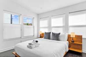 6 bedrooms, iron/ironing board, free WiFi, bed sheets