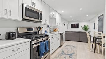 Microwave, oven, stovetop, dishwasher