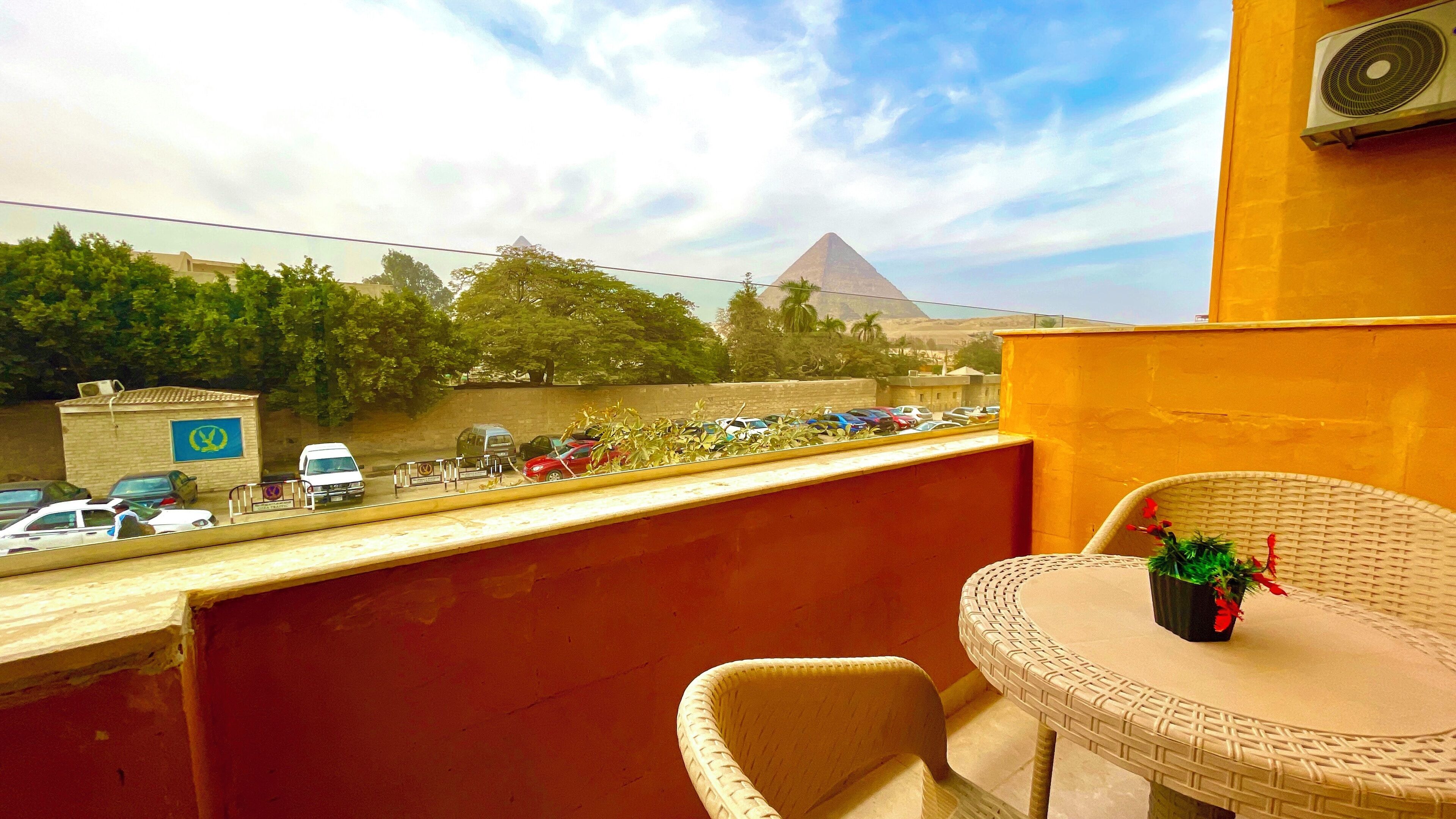 Photo - NEMES Pyramids View INN