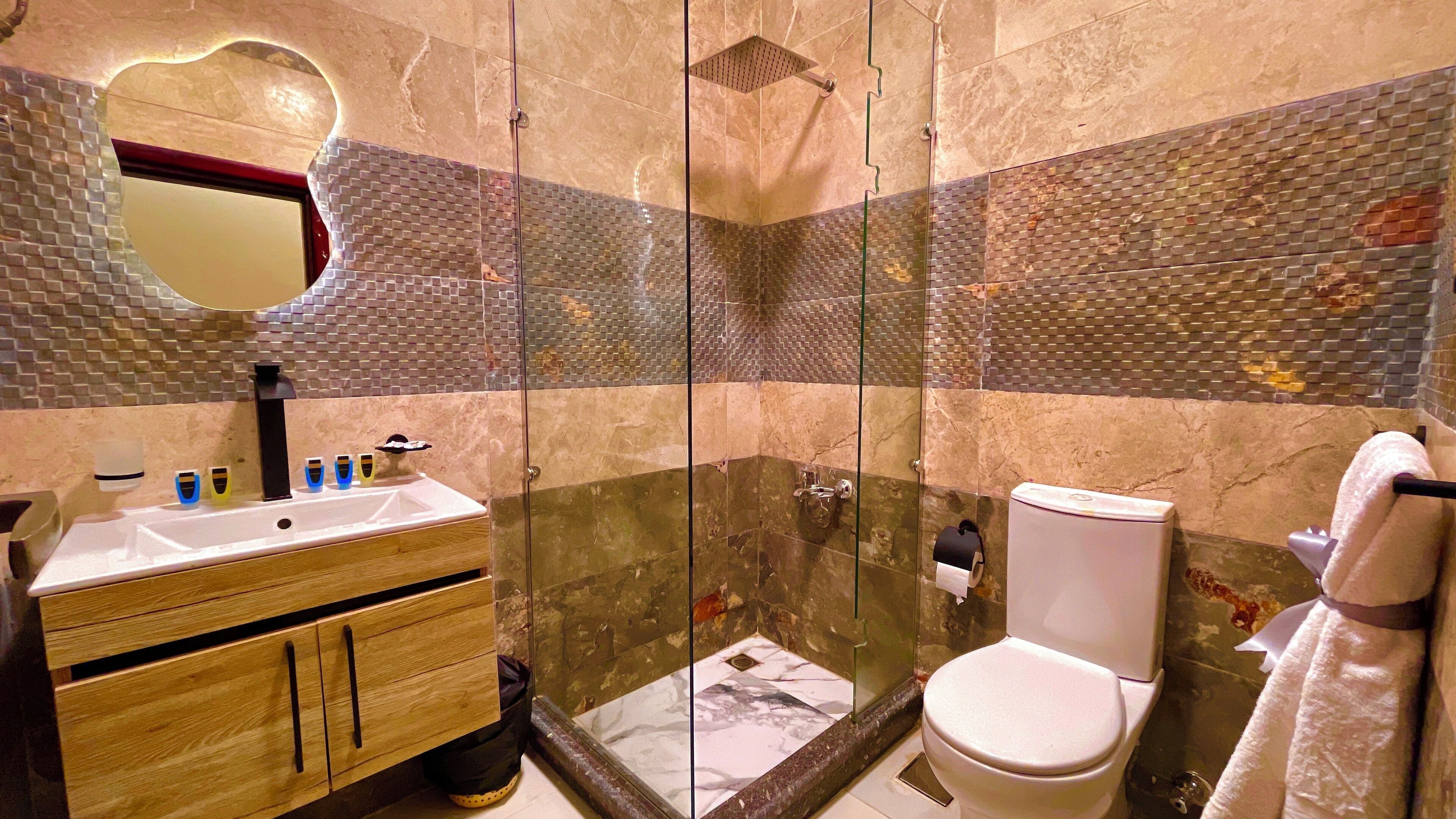 Photo - NEMES Pyramids View INN