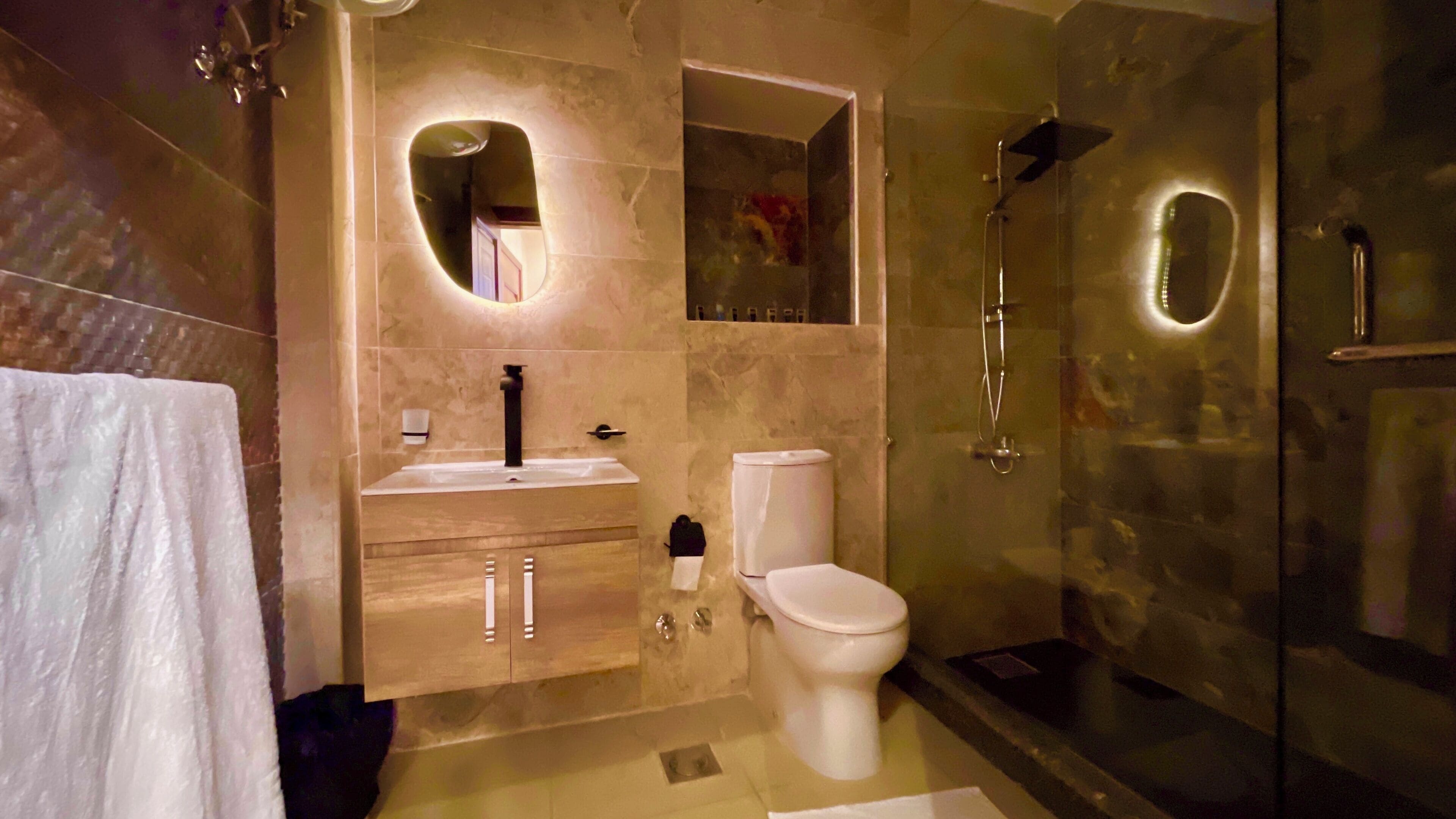 Photo - NEMES Pyramids View INN