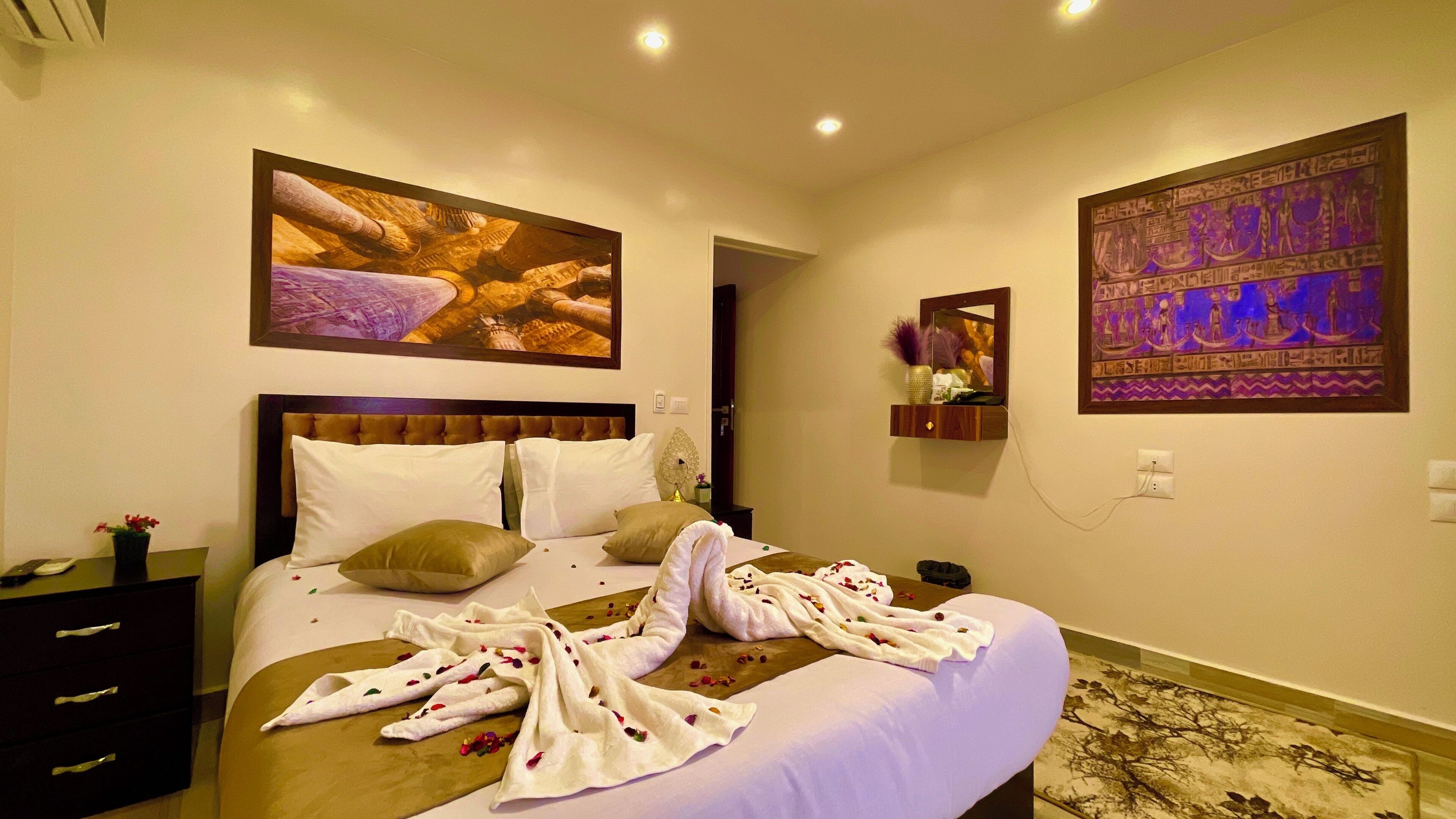 Photo - NEMES Pyramids View INN