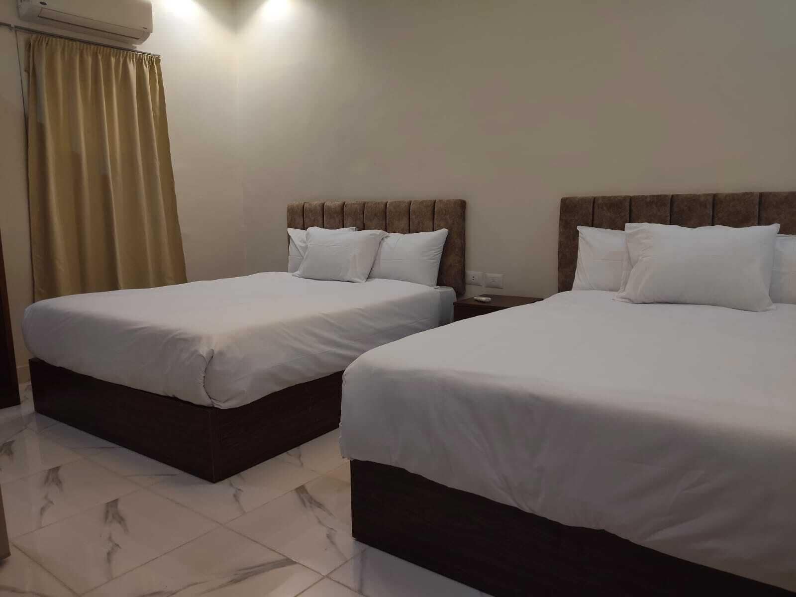 Caja de seguridad en la habitación y sistema de insonorización 