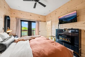 5 室のベッドルーム、アイロン / アイロン台、WiFi (無料)、ベッドシーツ