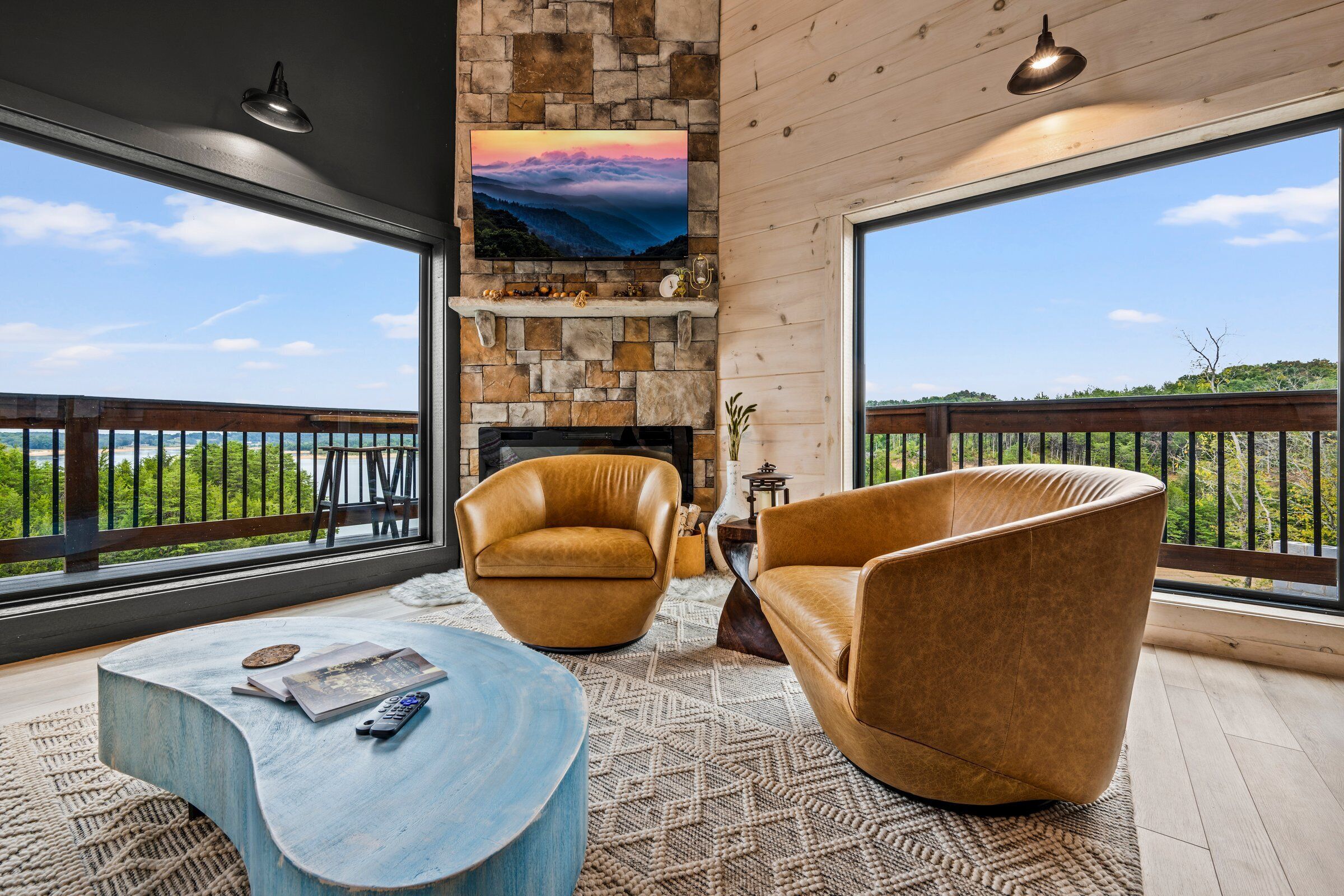 TV connectée, cheminée, jeux vidéo, baby-foot