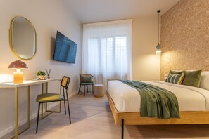 4 bedrooms, desk, soundproofing, iron/ironing board - BDC - Roman Lounge 3BDR @Vatican (Roma)