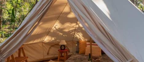 Cabane, 1 lit double, vue jardin