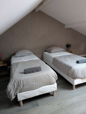 1 bedroom, WiFi, bed sheets