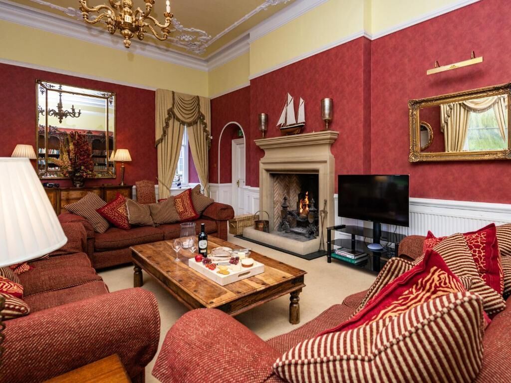 50-inch Smart TV with digital channels, Netflix, iPod dock