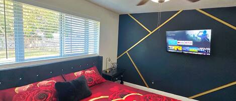 3 sovrum, skrivbord, resesäng och wi-fi