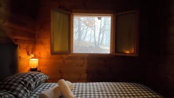 2 camere, culla da viaggio, Wi-Fi gratuito, lenzuola