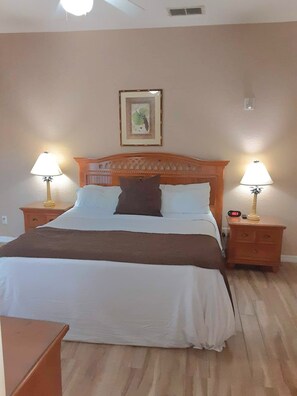 2 多间卧室、熨斗/熨衣板、WiFi、床单