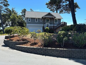 Exterior - Heceta Hilltop Retreat - Private and Cozy (Florence)