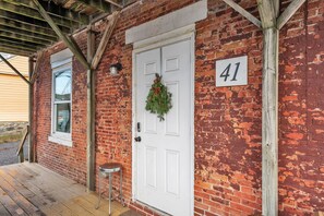 تفاصيل الفندق من الخارج