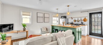 Little City Brick Apartment A - cozy, modern apartment in downtown Vergennes