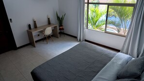 Dobbeltrom for 1 person – comfort, bassengutsikt