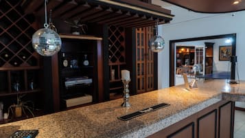 Bar junto a la alberca