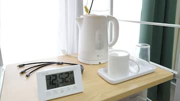 Single Room | Desk, free WiFi