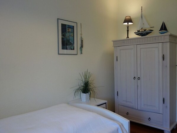 Unclassified image, 1 of 13, button