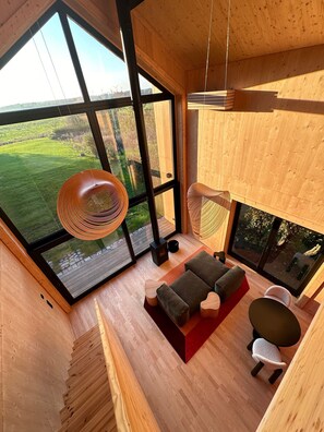 Interior - Holi Huus - sustainable tiny loft on the Eider  (Wallen)