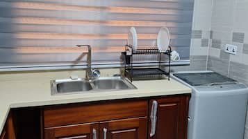 Fridge, microwave, electric kettle, blender