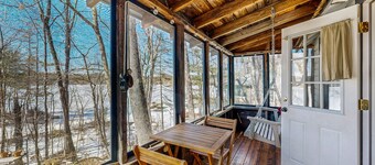 Lakefront properties with private beach, hot tub, dock, kayaks, grill & firepit