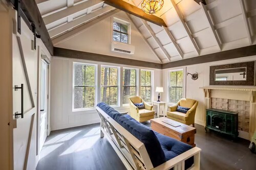 Enchanting Mountain Cabins with Private Hot Tub & Fireplace