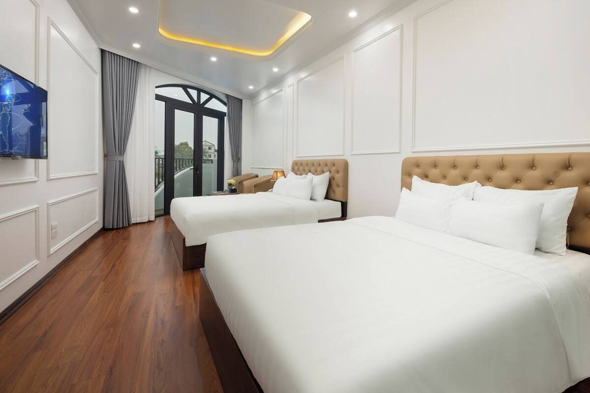 Phòng đôi hoặc 2 giường đơn Deluxe | Bàn, truy cập Internet không dây miễn phí, bộ trải giường 