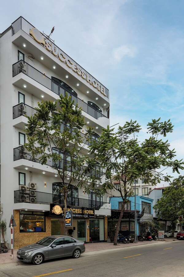 Success Airport Hotel - Đông Anh