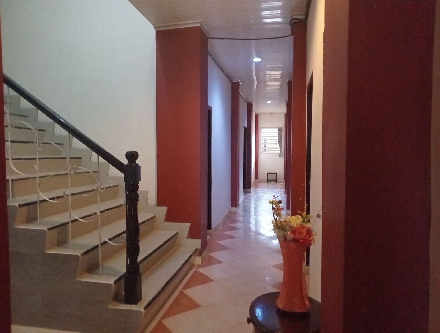 Deluxe Room, Hill View | Living area