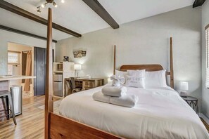 1 quarto, ferros/tábuas de passar roupa, Wi-Fi, roupa de cama