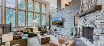 Luxury Mountain Views | HotTub, Theater, Sleep 20+