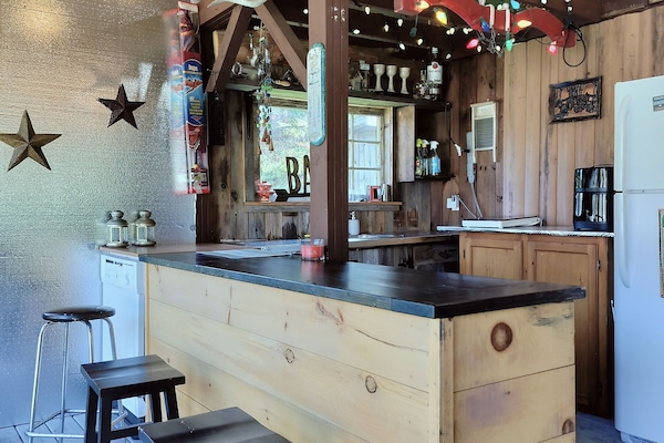 Bar (en la propiedad)