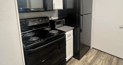 Arlington 8 min att/global- free parking