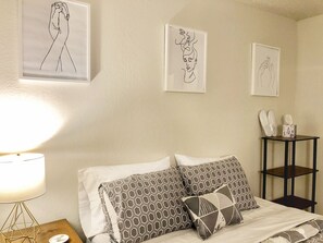 1 chambre, fer et planche à repasser, Wi-Fi, draps fournis