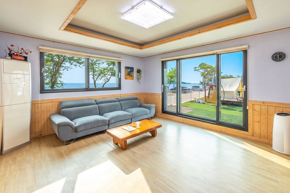 Basic Room, 3 Bedrooms (Whole House (Ocean View/Group)) | 1 bedroom, WiFi (free)