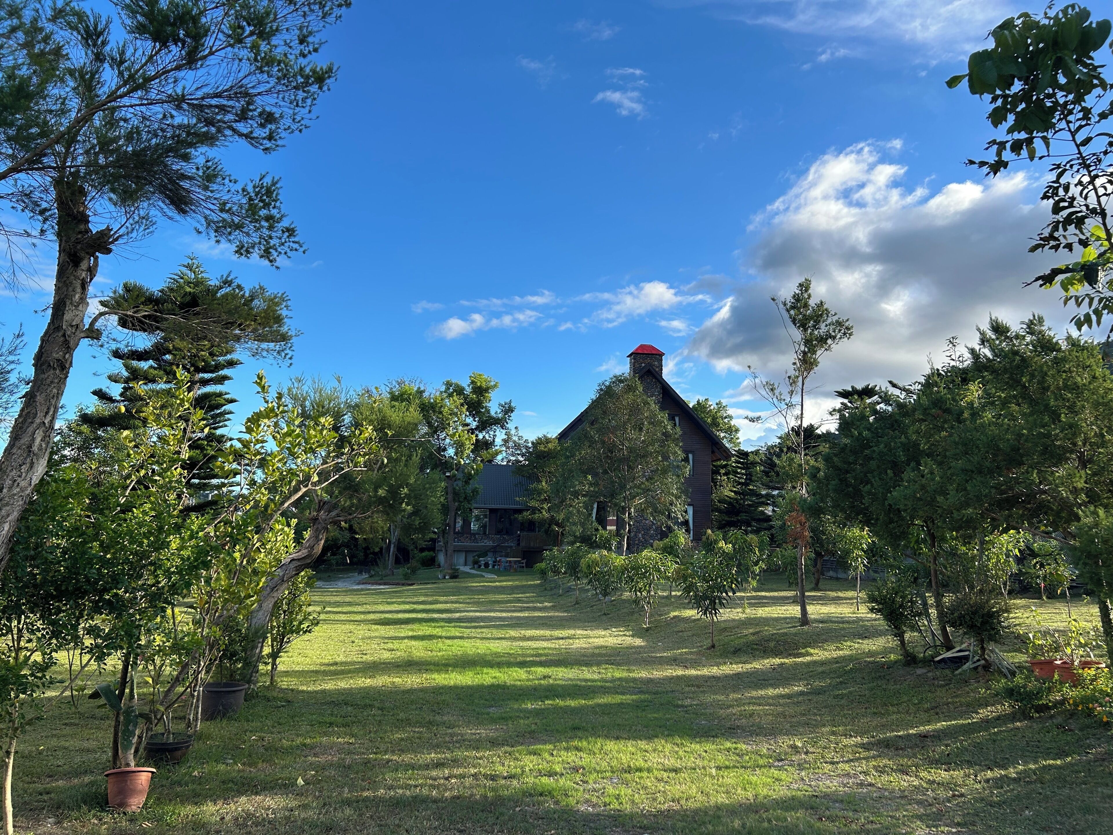 Mặt tiền nơi lưu trú