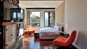 Phòng Deluxe | Nệm Select Comfort, bàn, truy cập Internet không dây miễn phí 