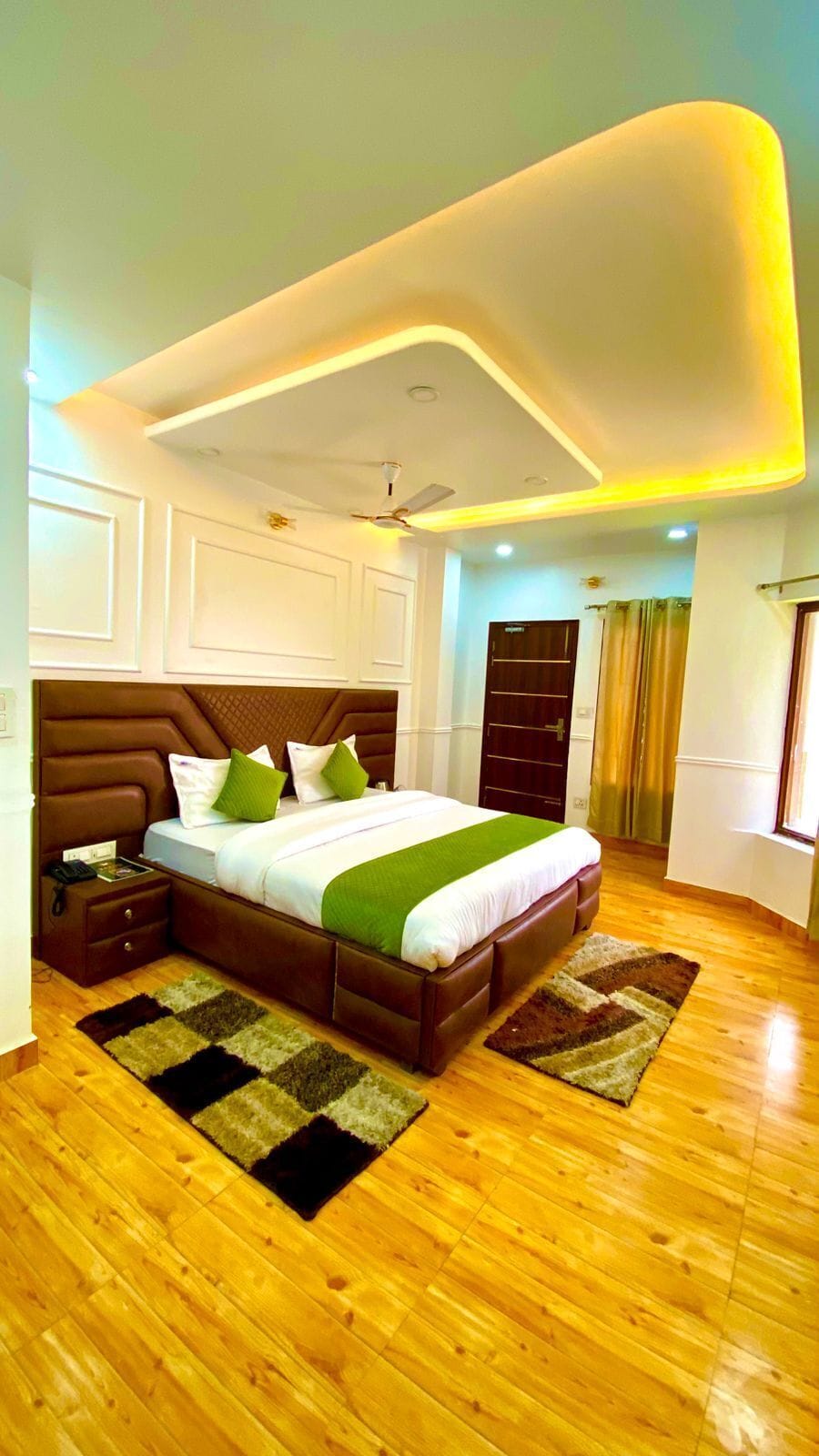 Royal Suite | Free WiFi, bed sheets