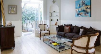 Beautiful house near train station - 20 min Paris