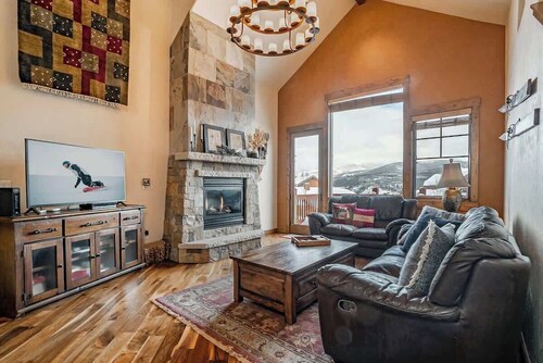 Hillside Views | Hot Tub | Trail Access